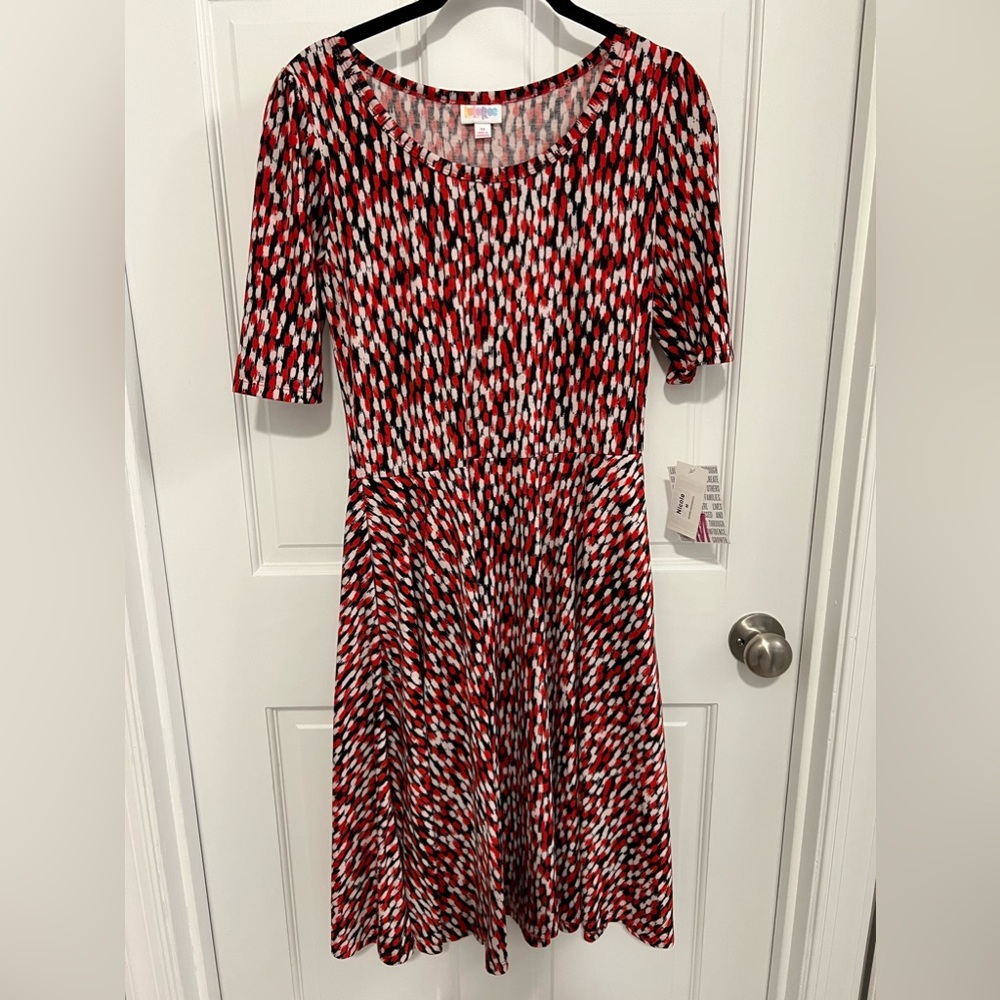 LuLaRoe Nicole Dress, Size M